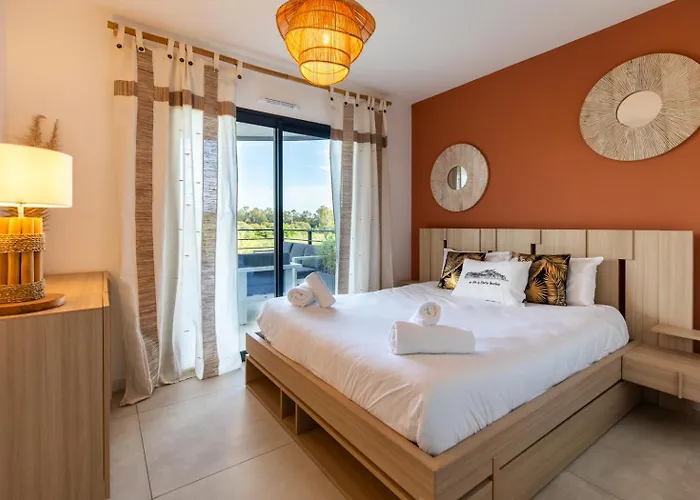 La Cle Terrasse, Proche Port,centre, Parking,clim