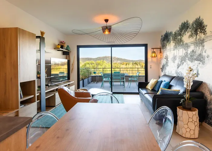 La Cle Terrasse, Proche Port,centre, Parking,clim Apartment Porto-Vecchio (Corsica)